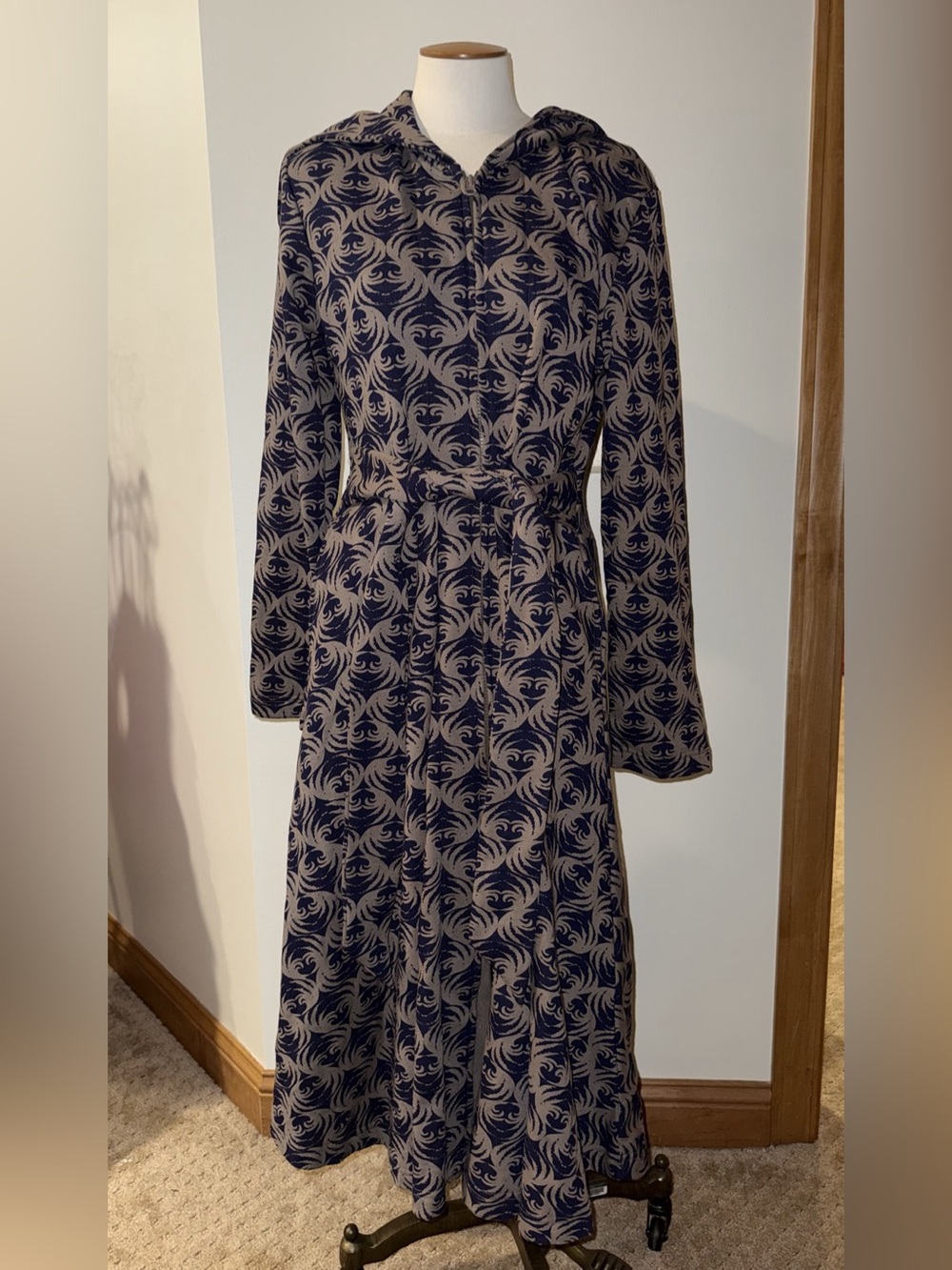 Effie's Heart Abstract Print Maxi Dress Size Medium Like New